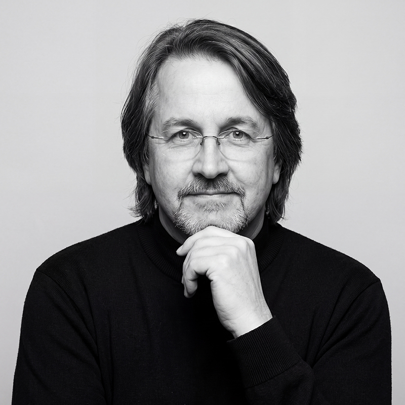 Sven Shelgren headshot